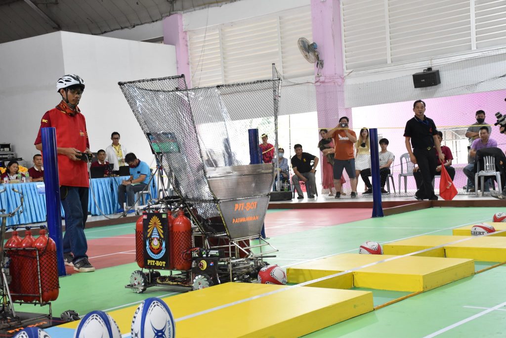 ทีมนักศึกษาปทุมวัน ผ่านเข้ารอบการแข่งขันหุ่นยนต์ MCOT-ABU ROBOCON 2020