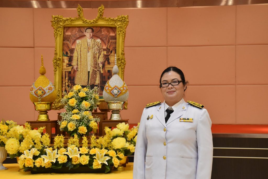 ภาพกิจกรรมพิธีบำเพ็ญกุศลและพิธีน้อมรำลึกเนื่องในวันคล้ายวันสวรรคตพระบาทสมเด็จพระบรมชนกาธิเบศร มหาภูมิพลอดุลยเดชมหาราช บรมนาถบพิตร (รัชกาลที่ 9)