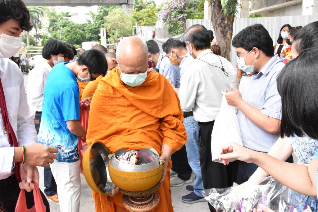 ปทุมวันสืบสานประเพณีไทย เทศกาลสงกรานต์ 2564