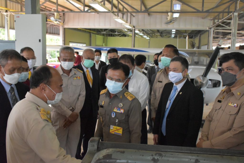 องคมนตรีเปิดอาคารปฏิบัติการฐานสมรรถนะวิชาชีพ ศูนย์การเรียนกาญจบุรี สถาบันเทคโนโลยีปทุมวัน