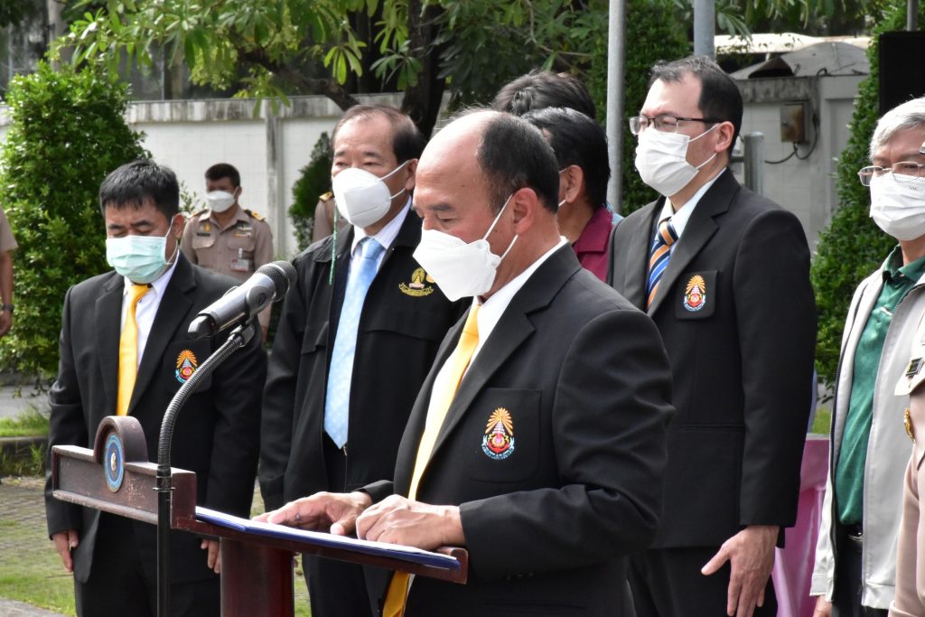 กองทัพเรือ ร่วมกับ สทป. ตั้งจุดบริการพื่อช่วยเหลือบรรเทาความเดือดร้อนของประชาชน