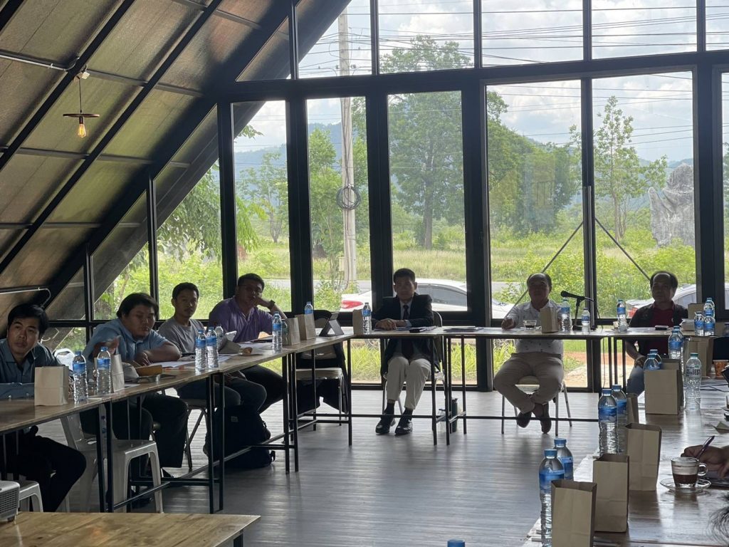 อธิการบดีประชุมการจัดการศึกษาฝึกวิชาชีพ ปวช.ทวิภาคี ให้รร.กาญจนบุรี 9 แห่ง
