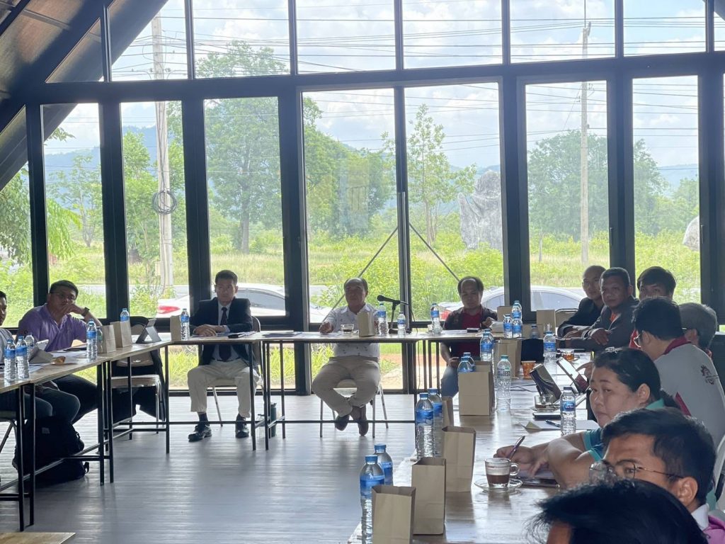 อธิการบดีประชุมการจัดการศึกษาฝึกวิชาชีพ ปวช.ทวิภาคี ให้รร.กาญจนบุรี 9 แห่ง