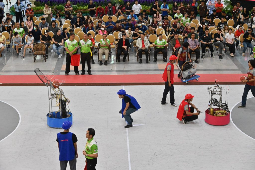 แสดงความยินดีกับทีมปทุมวัน การแข่งขัน ABU Robocon Thailand Championship 2025