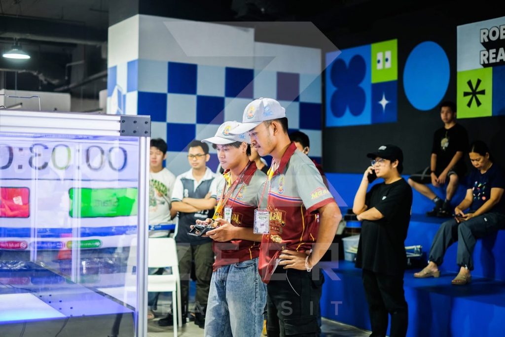 ทีมปทุมวันเข้ารอบ 8 ทีมสุดท้ายการแข่งขันหุ่นยนต์Zeer Battle Robot Championship 2025