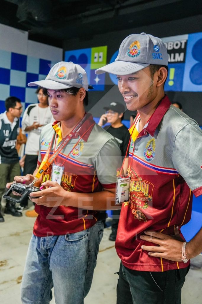 ทีมปทุมวันเข้ารอบ 8 ทีมสุดท้ายการแข่งขันหุ่นยนต์Zeer Battle Robot Championship 2025