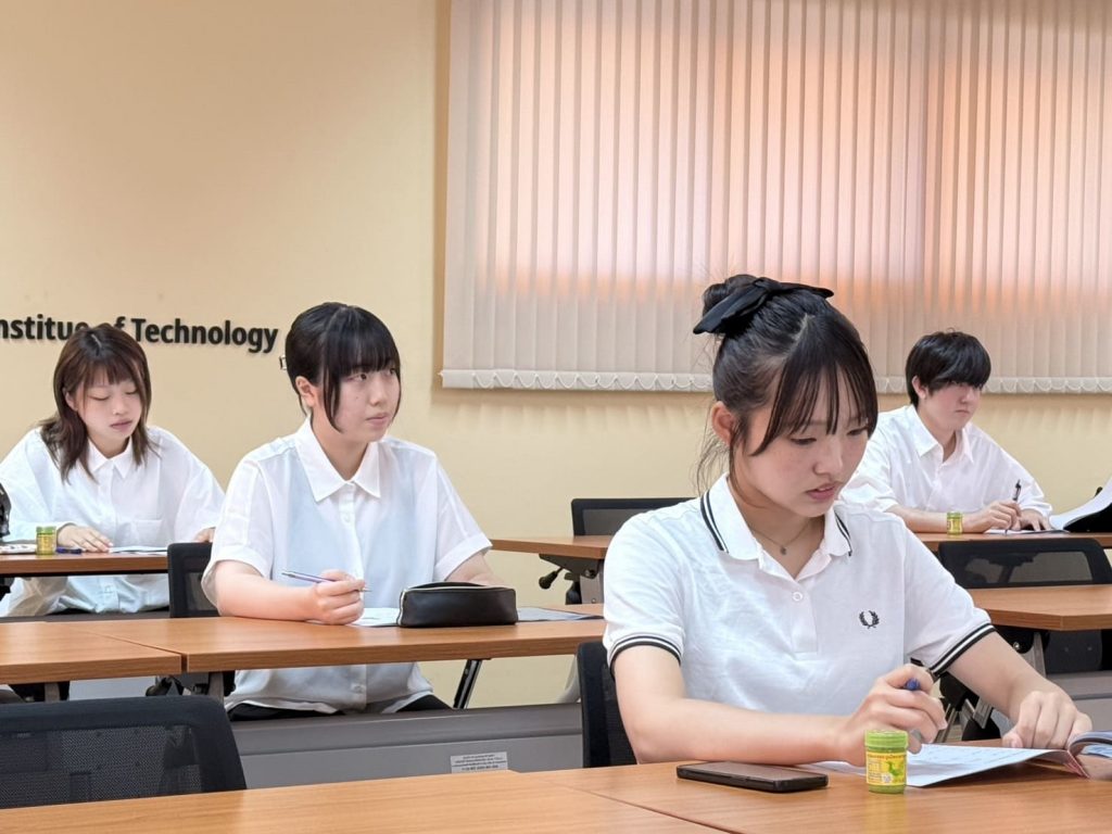 สทป.นำนศ.ญี่ปุ่นเรียนรู้ศิลปแม่ไม้มวยไทย และภาษาไทย