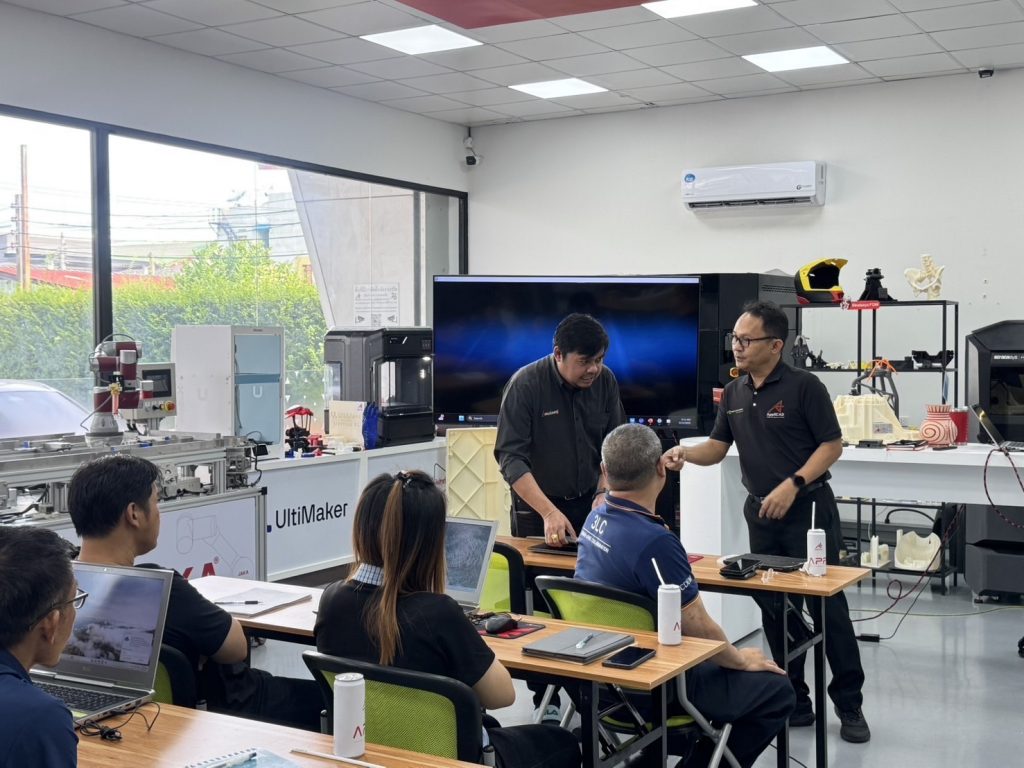 สำนักวิจัยและบริการวิชาการ สถาบันเทคโนโลยีปทุมวัน จัดอบรมเชิงปฏิบัติการการสร้างชิ้นงานต้นแบบด้วย 3D Printing
