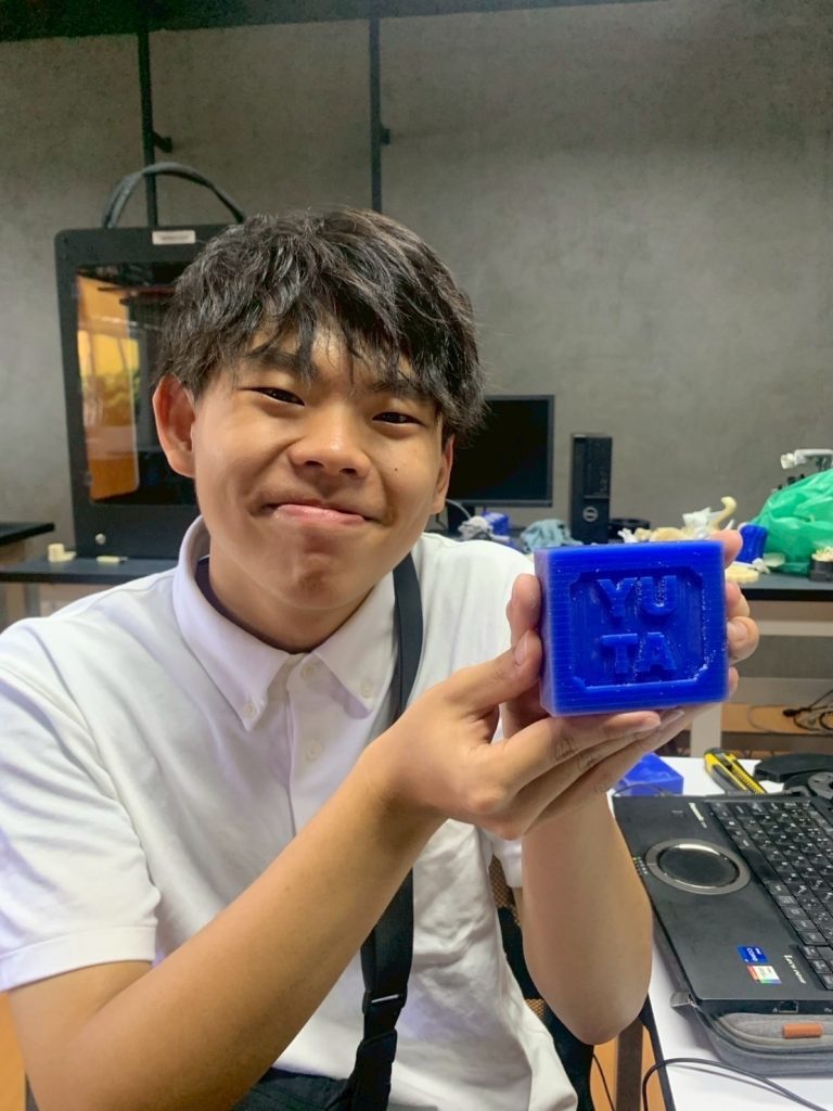 นักศึกษาแลกเปลี่ยนญี่ปุ่น ฝึกปฏิบัติการเครื่องมินิ CNC และหุ่นยนต์อุตสาหกรรม