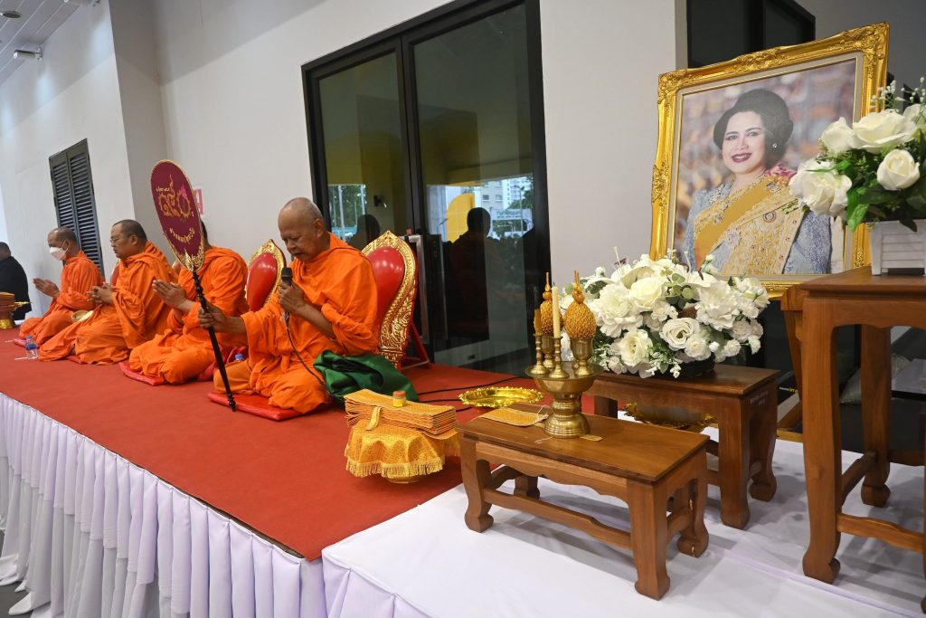สทป. จัดพิธีน้อมรำลึกในพระมหากรุณาธิคุณหาที่สุดมิได้ ถวายเป็นพระราชกุศล สมเด็จพระนางเจ้าสิริกิติ์ พระบรมราชินีนาถ พระบรมราชชนนีพันปีหลวง เสด็จสู่สวรรคาลัย