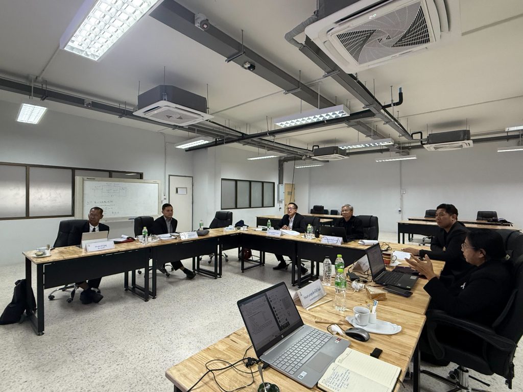 วศ. หลักสูตรวิศวกรรมพลังงานไฟฟ้าอัจฉริยะ ยกร่างหลักสูตรในระดับบัณฑิตศึกษา   ให้สอดคล้องกับเกณฑ์มาตรฐานหลักสูตรระดับบัณฑิตศึกษา  พ.ศ.2565