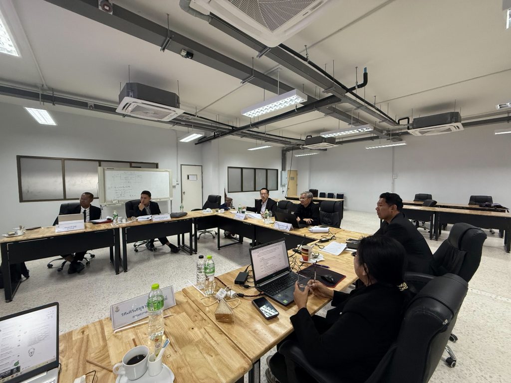 วศ. หลักสูตรวิศวกรรมพลังงานไฟฟ้าอัจฉริยะ ยกร่างหลักสูตรในระดับบัณฑิตศึกษา   ให้สอดคล้องกับเกณฑ์มาตรฐานหลักสูตรระดับบัณฑิตศึกษา  พ.ศ.2565