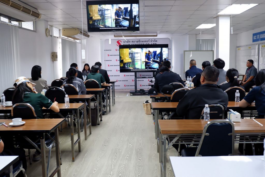 วท.สทป. นำผู้เข้าอบรมหลักสูตร “การจัดการคาร์บอนเครดิตในสถานประกอบการ” ศึกษาดูงาน ณ บริษัท สยามซีเนเตอร์ จำกัด