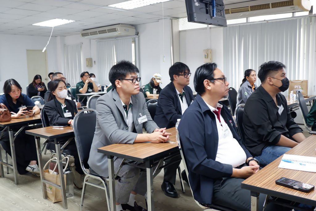 วท.สทป. นำผู้เข้าอบรมหลักสูตร “การจัดการคาร์บอนเครดิตในสถานประกอบการ” ศึกษาดูงาน ณ บริษัท สยามซีเนเตอร์ จำกัด
