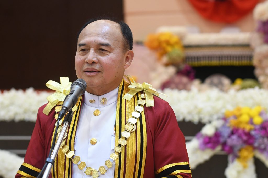 สมเด็จพระกนิษฐาธิราชเจ้า กรมสมเด็จพระเทพรัตนราชสุดาฯ สยามบรมราชกุมารี ทรงปฏิบัติพระราชกรณียกิจแทนพระองค์ ในการพระราชทานปริญญาบัตรแก่ผู้สำเร็จการศึกษาจากสถาบันเทคโนโลยีปทุมวัน ประจำปีการศึกษา 2565 - 2567