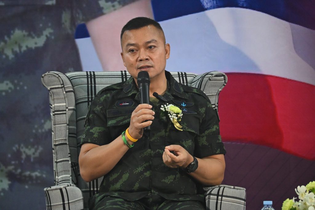 พลโท บุญสิน พาดกลาง บรรยายพิเศษและเสวนา หัวข้อ "เยาวชนไทยร่วมใจรักชาติ รักแผ่นดินและปลูกจิตสำนึก ด้านคุณธรรม จริยธรรม ความโปร่งใส เพื่อความมั่นคงของชาติ"