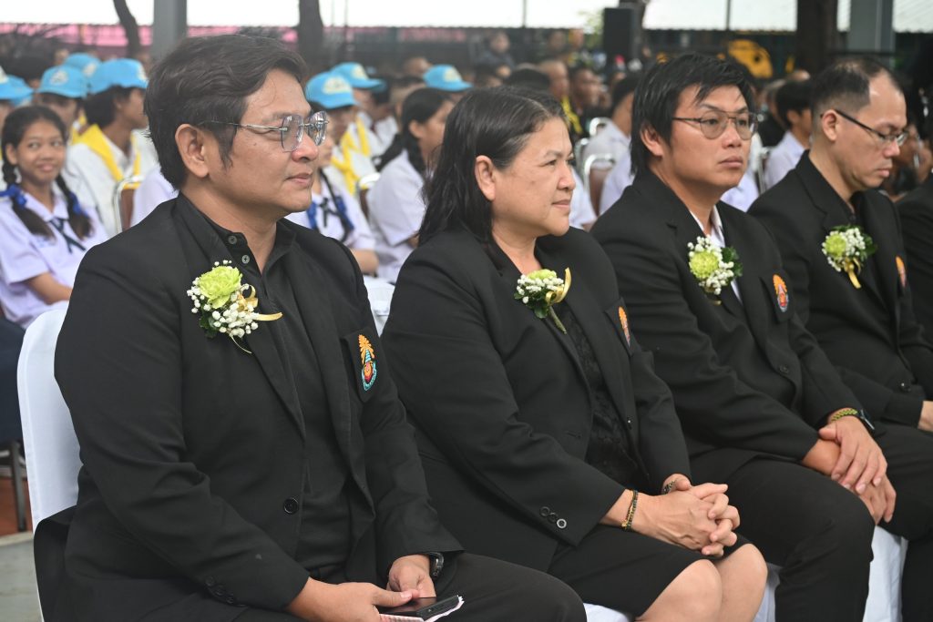 พลโท บุญสิน พาดกลาง บรรยายพิเศษและเสวนา หัวข้อ "เยาวชนไทยร่วมใจรักชาติ รักแผ่นดินและปลูกจิตสำนึก ด้านคุณธรรม จริยธรรม ความโปร่งใส เพื่อความมั่นคงของชาติ"