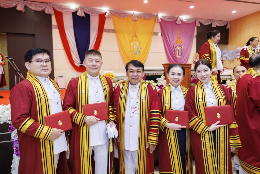 สมเด็จพระกนิษฐาธิราชเจ้า กรมสมเด็จพระเทพรัตนราชสุดาฯ สยามบรมราชกุมารี ทรงปฏิบัติพระราชกรณียกิจแทนพระองค์ ในการพระราชทานปริญญาบัตรแก่ผู้สำเร็จการศึกษาจากสถาบันเทคโนโลยีปทุมวัน ประจำปีการศึกษา 2565 - 2567