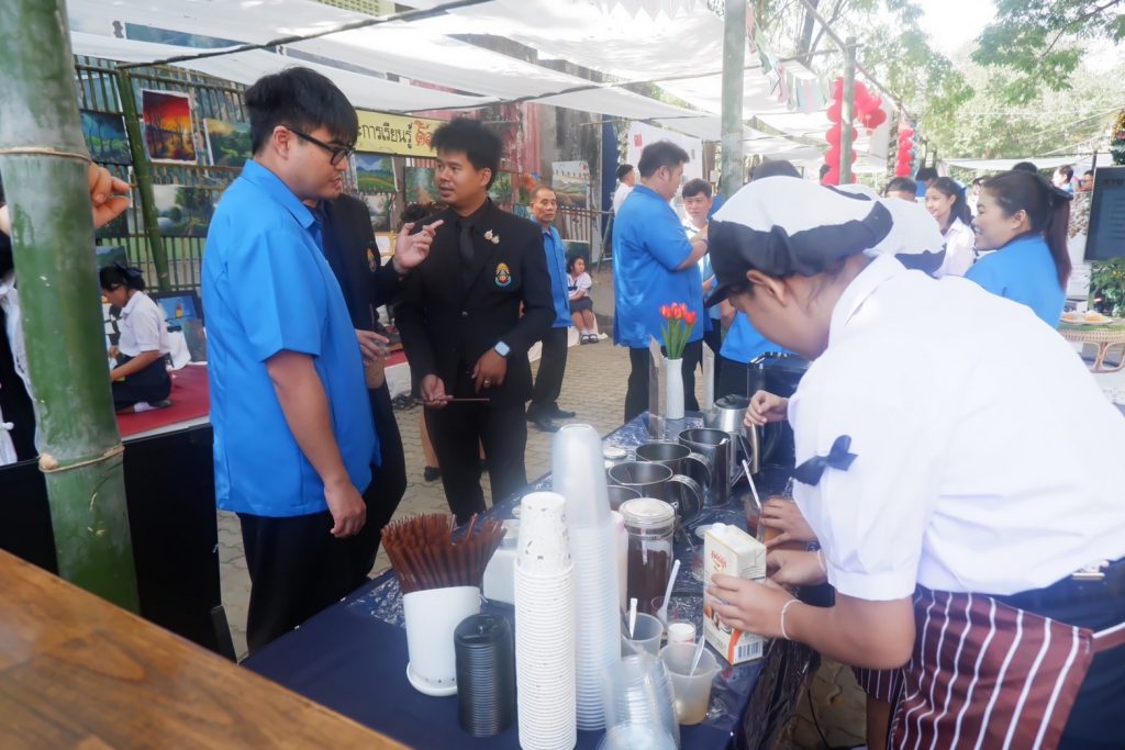 วท.สทป. ร่วมคณะองคมนตรี ตรวจเยี่ยมโรงเรียนราชประชานุเคราะห์และโรงเรียนที่มูลนิธิให้การสนับสนุน ในพื้นที่จังหวัดลำพูน และ จังหวัดเชียงใหม่