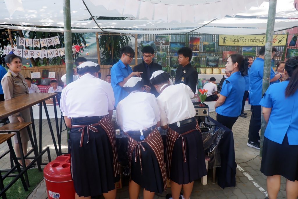 วท.สทป. ร่วมคณะองคมนตรี ตรวจเยี่ยมโรงเรียนราชประชานุเคราะห์และโรงเรียนที่มูลนิธิให้การสนับสนุน ในพื้นที่จังหวัดลำพูน และ จังหวัดเชียงใหม่