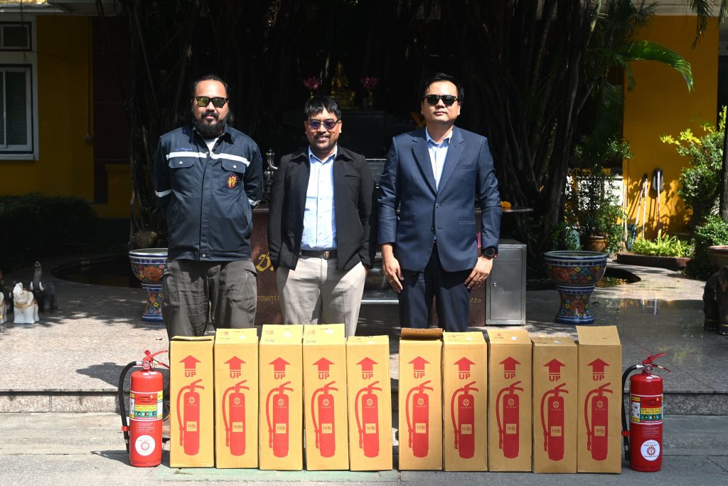 สทป. รับมอบถังดับเพลิงสำหรับติดตั้งภายในอาคารจาก บจ.ไฟร์อลามครีเอเตอร์ เพื่อเป็นการเฝ้าระวังการเกิดอัคคีภัย