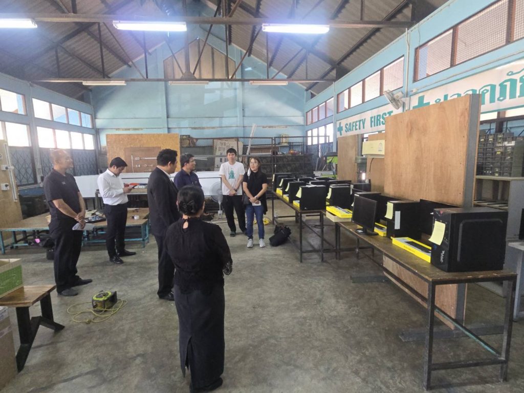 “IT PIT ไอทีปทุมวันอาสา” ลงพื้นที่โรงเรียนร่มเกล้า กาญจนบุรี ซ่อมแซมคอมพิวเตอร์เพื่อการศึกษา พัฒนาโอกาสการเรียนรู้สู่เยาวชน จังหวัดกาญจนบุรี