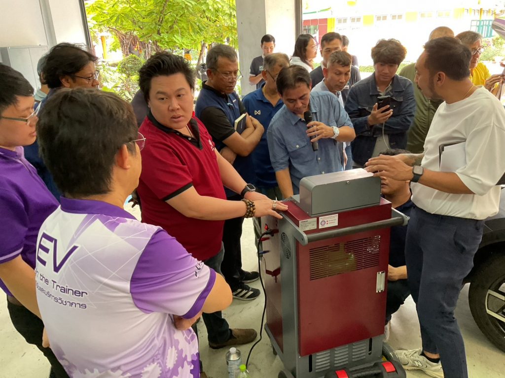 สทป.รับมอบรถยนต์ไฟฟ้า BYD ATTO 3 เพื่อส่งเสริมและสนับสนุนการพัฒนากำลังคนด้านเทคโนโลยียานยนต์ไฟฟ้า