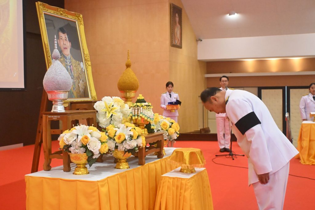 สถาบันเทคโนโลยีปทุมวัน จัดพิธีรับพระราชทานเครื่องราชอิสริยาภรณ์ เบื้องหน้าพระบรมฉายาลักษณ์ พระบาทสมเด็จพระวชิรเกล้าเจ้าอยู่หัว (รัชกาลที่ 10)