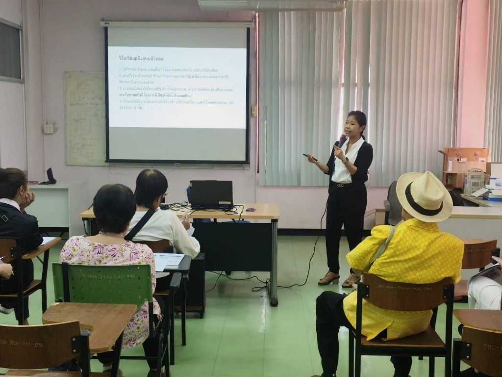 วศ. สาขาวิชาวิศวกรรมกระบวนการเคมีและสิ่งแวดล้อม จัดโครงการบริการวิชาการ “เกียร์ปทุมวันสืบสานวัฒนธรรม” เสริมคุณค่าขนมไทยด้วยสมุนไพรพื้นบ้าน