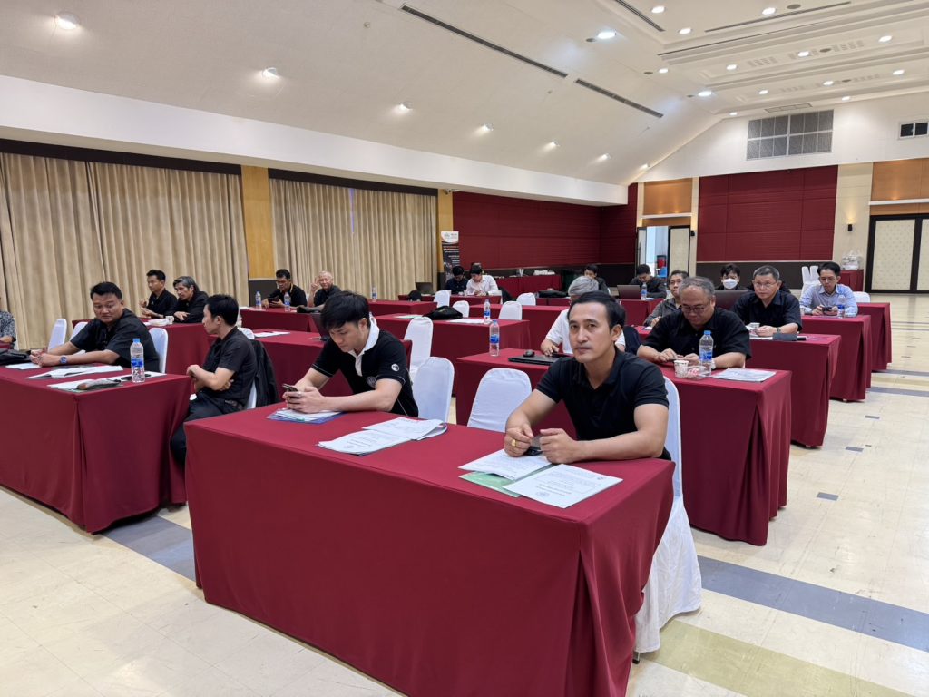 วศ. สาขาวิชาวิศวกรรมอุตสาหการ การผลิต และกระบวนการเคมีและสิ่งแวดล้อม จัดอบรมเตรียมผู้ทดสอบมาตรฐานฝีมือแรงงานแห่งชาติ สาขาช่างกลึง ระดับ 1 เสริมศักยภาพกำลังคนภาคอุตสาหกรรม