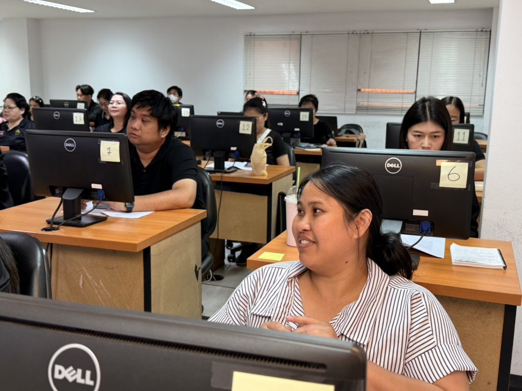 ศูนย์ภาษาและคอมพิวเตอร์ จัดอบรม AI Productivity Masterclass นำปัญญาประดิษฐ์ต่อยอดในการปฏิบัติงาน