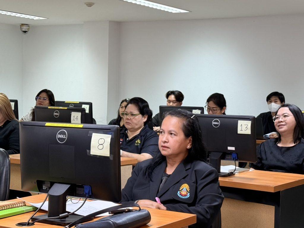 ศูนย์ภาษาและคอมพิวเตอร์ จัดอบรม AI Productivity Masterclass นำปัญญาประดิษฐ์ต่อยอดในการปฏิบัติงาน