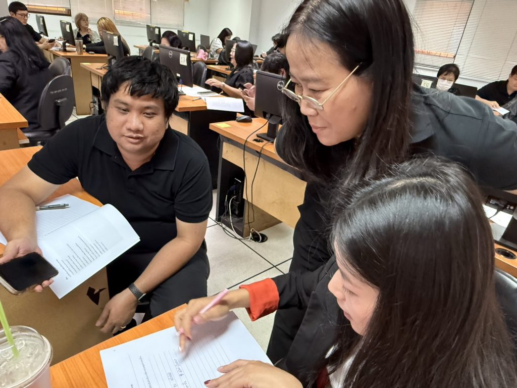 ศูนย์ภาษาและคอมพิวเตอร์ จัดอบรม AI Productivity Masterclass นำปัญญาประดิษฐ์ต่อยอดในการปฏิบัติงาน