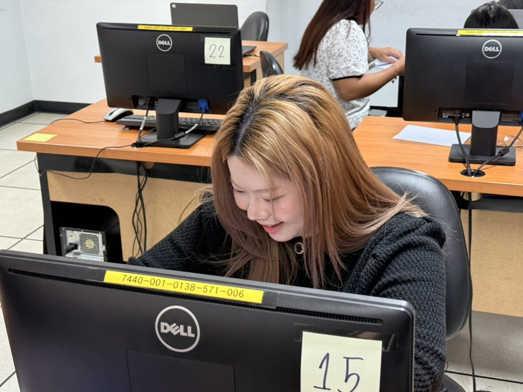 ศูนย์ภาษาและคอมพิวเตอร์ จัดอบรม AI Productivity Masterclass นำปัญญาประดิษฐ์ต่อยอดในการปฏิบัติงาน