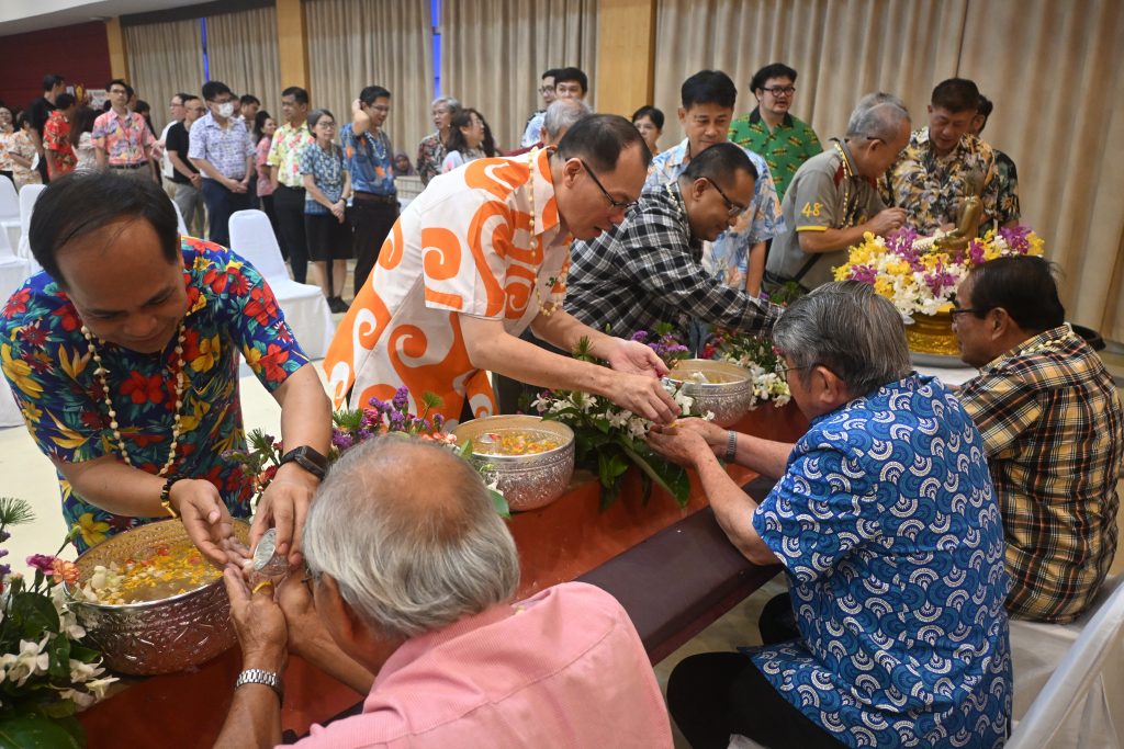 สทป. สืบสานวัฒนธรรมไทย จัดกิจกรรมรดน้ำดำหัวขอพรผู้สูงอายุและคณาจารย์ ประจำปี 2569