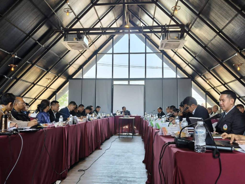 พลเอก ไพบูลย์ คุ้มฉายา องคมนตรี ลงพื้นที่เข้มติดตามงานโรงเรียนโครงการกองทุนฯ ชูแนวคิดพัฒนาคุณธรรมจริยธรรมให้เข้าถึงตัวบุคคล