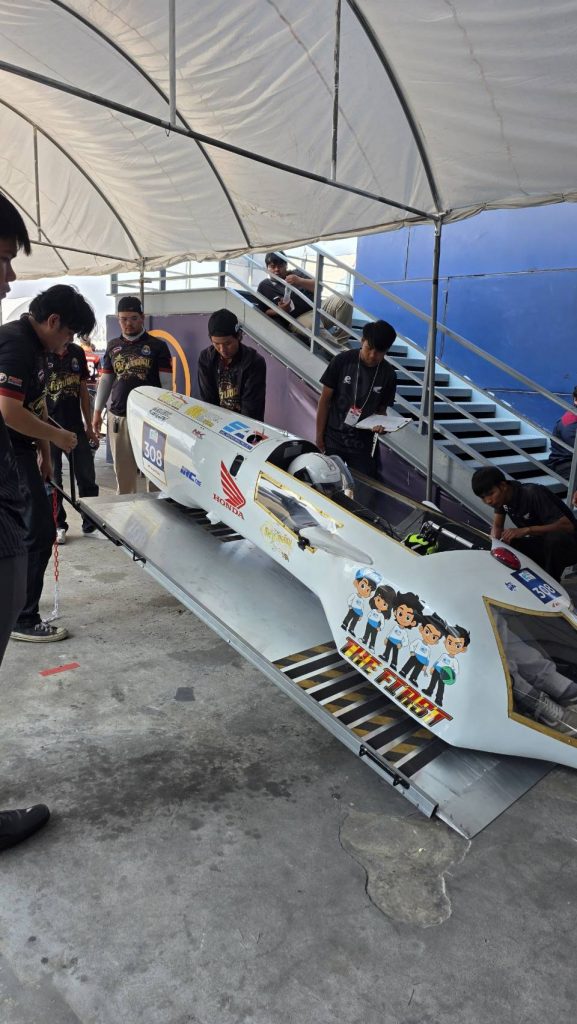 วศ.ปทุมวัน คว้าอันดับ 1 รางวัลทีมพัฒนาการยอดเยี่ยม “Honda Eco Mileage Challenge ครั้งที่ 28” สร้างสถิติประหยัดพลังงานกว่า 800 กม./ลิตร