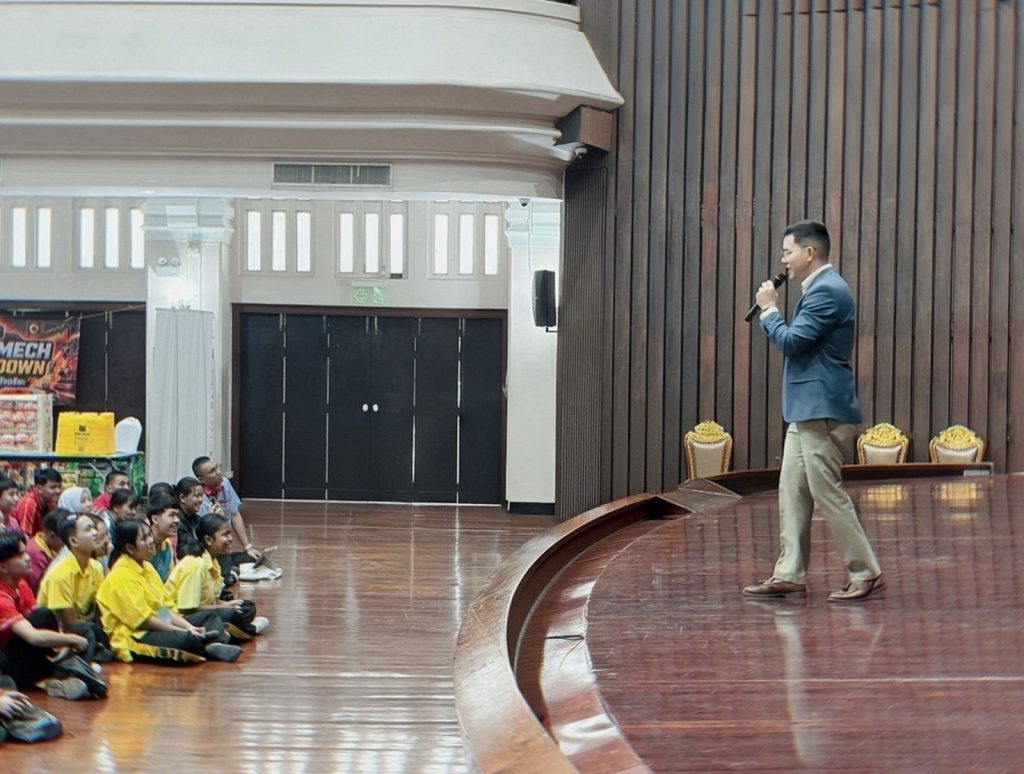 ศภค. ร่วมเสริมทักษะดิจิทัลยุคปัจจุบันให้นักเรียนราชประชานุเคราะห์ฯ