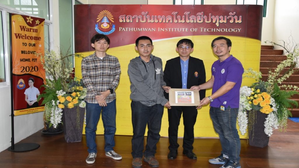 ตัวแทนกลุ่มอาสา ชก.75 มอบทุนทรัพย์เพื่อสนับสนุนกิจกรรมชมรมอาสา ฯ ตัวแทนกลุ่มอาสา ชก.75 มอบทุนทรัพย์เพื่อสนับสนุนกิจกรรมชมรมอาสา ฯ